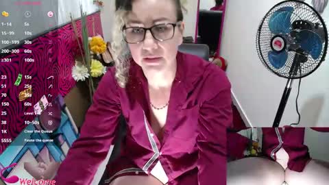 Snapshot of vickysexyx chatting on June 4, 2026, 7:53 pm Valentina online show from June 4, 2026, 7:53 pm