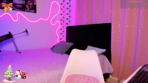 VICTORIA 3 online show from December 2, 2025, 10:38 pm