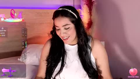 Snapshot of vicserna chatting on September 10, 2025, 11:38 pm Victoria Serna online show from September 10, 2025, 11:38 pm