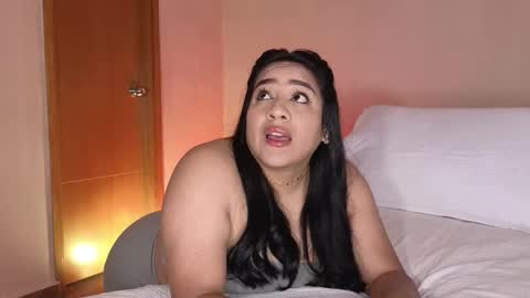 Snapshot of vicserna chatting on November 27, 2025, 11:51 pm Victoria Serna online show from November 27, 2025, 11:51 pm