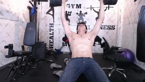 Victor Oliveira online show from March 28, 2026, 7:46 pm