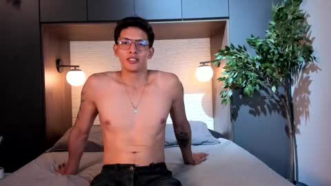 Victor Oliveira online show from March 29, 2026, 7:47 pm