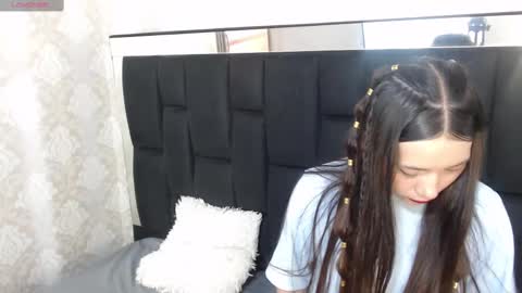 Snapshot of victoria017 chatting on March 8, 2025, 5:49 am Victoria online show from March 8, 2025, 5:49 am