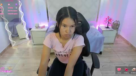 Snapshot of victoria1_tay chatting on June 5, 2026, 8:03 pm victoria1_tay online show from June 5, 2026, 8:03 pm