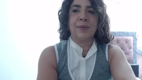 Snapshot of victoria25_meester chatting on June 25, 2026, 2:21 pm Hi guys Im victoria Be the one who can control me in PVT online show from June 25, 2026, 2:21 pm