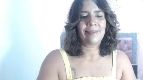 Snapshot of victoria25_meester chatting on July 27, 2026, 4:25 pm Hi guys Im victoria Be the one who can control me in PVT online show from July 27, 2026, 4:25 pm