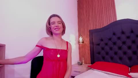 Snapshot of victoria__gil chatting on July 8, 2026, 8:35 pm Victoria online show from July 8, 2026, 8:35 pm