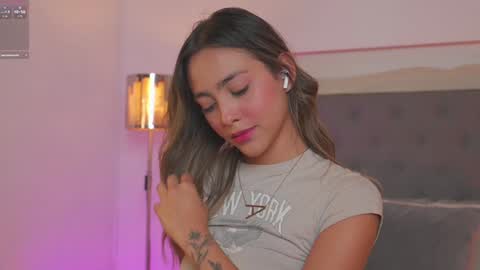 Snapshot of victoria__rossi chatting on January 30, 2025, 12:37 pm online show from January 30, 2025, 12:37 pm