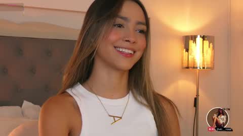 Snapshot of victoria__rossi chatting on March 4, 2025, 11:51 am online show from March 4, 2025, 11:51 am