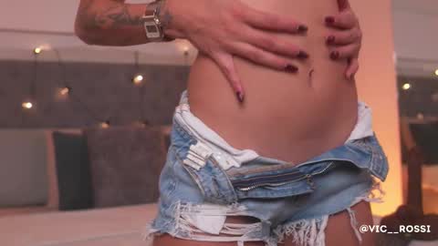 Snapshot of victoria__rossi chatting on September 23, 2025, 1:58 pm online show from September 23, 2025, 1:58 pm