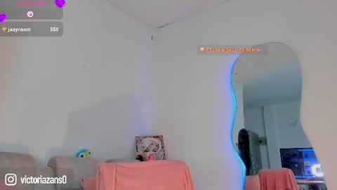 Snapshot of victoria_alien chatting on July 28, 2026, 5:01 pm Victoria independent model online show from July 28, 2026, 5:01 pm