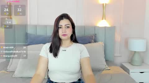 Snapshot of victoria_bourne chatting on June 15, 2026, 7:05 pm victoria online show from June 15, 2026, 7:05 pm