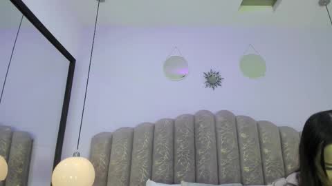 valentina online show from February 11, 2026, 12:21 pm