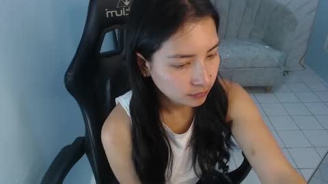 Victoria online show from May 2, 2026, 1:05 pm