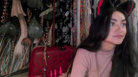 Victoria online show from April 21, 2026, 9:17 pm