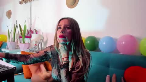 Snapshot of victoria_jhones chatting on February 16, 2025, 12:52 am Victoria online show from February 16, 2025, 12:52 am