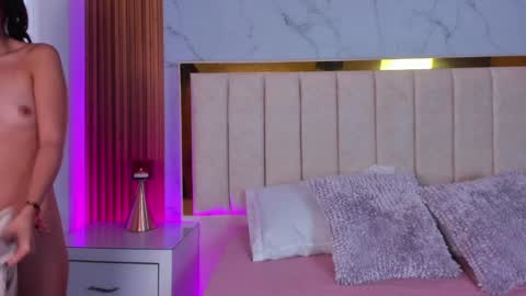 Snapshot of victoria_joliegb chatting on December 12, 2024, 12:33 pm Victoria Lozano online show from December 12, 2024, 12:33 pm