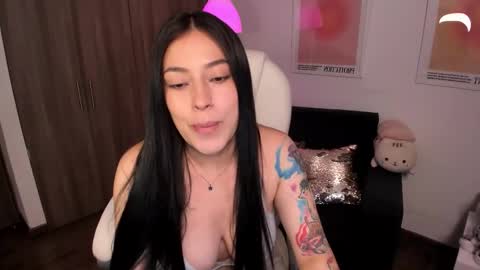 Snapshot of victoria_korss chatting on October 24, 2025, 3:14 am Victoria online show from October 24, 2025, 3:14 am