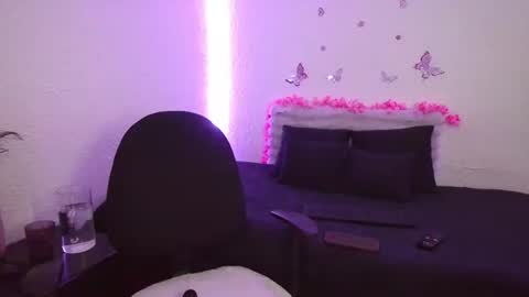 Snapshot of victoria_lover444 chatting on June 28, 2026, 3:34 am Victoria Lover online show from June 28, 2026, 3:34 am