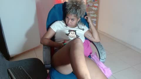 VICKY online show from December 12, 2024, 1:32 am