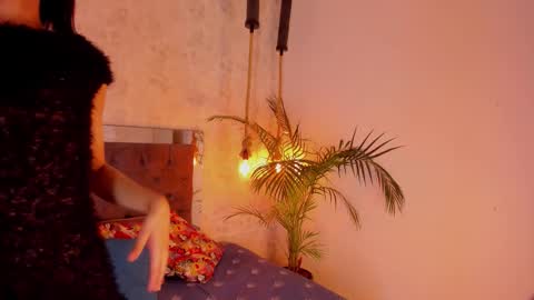 Snapshot of victoria_mk chatting on November 28, 2025, 4:48 am victoria_mk online show from November 28, 2025, 4:48 am