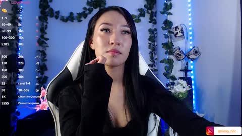 Snapshot of victoria_ricci_a chatting on November 6, 2025, 4:02 am Victoria online show from November 6, 2025, 4:02 am