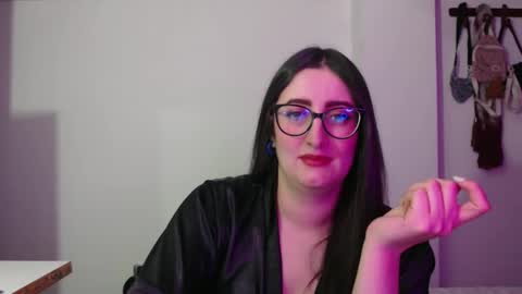 Victoria online show from February 24, 2026, 9:24 pm