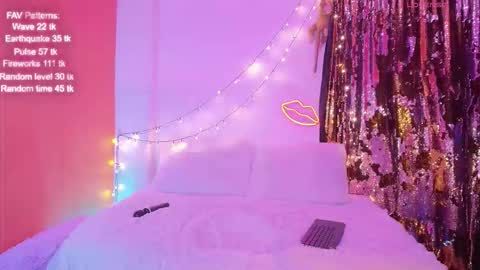 Snapshot of victoria_rossett chatting on September 27, 2025, 11:21 pm victoria_rossett online show from September 27, 2025, 11:21 pm