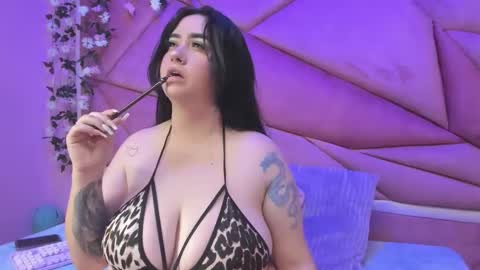 Victoria online show from November 9, 2025, 8:29 pm