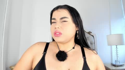 Snapshot of victoria_vallejo chatting on June 5, 2026, 11:38 am victoria online show from June 5, 2026, 11:38 am