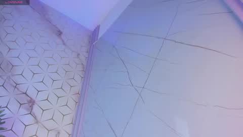 victoriaa2_doll online show from May 1, 2026, 1:05 pm