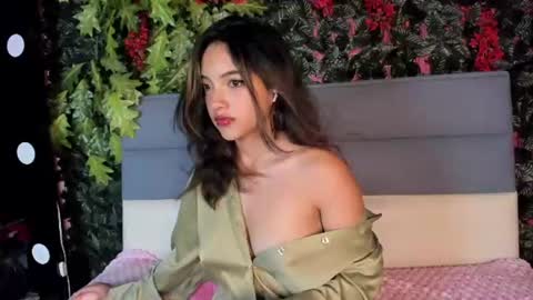 Snapshot of victoriaa2_doll chatting on June 12, 2026, 8:52 pm victoriaa2_doll online show from June 12, 2026, 8:52 pm