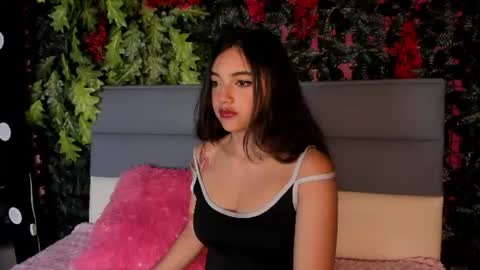 Snapshot of victoriaa2_doll chatting on June 16, 2026, 12:08 pm victoriaa2_doll online show from June 16, 2026, 12:08 pm