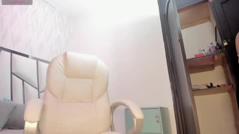 Snapshot of victoriaa_millers chatting on May 7, 2026, 7:08 pm Victoria Sofia online show from May 7, 2026, 7:08 pm