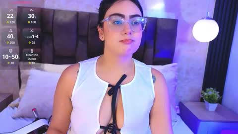 Victoria Andrade online show from March 24, 2026, 12:21 pm