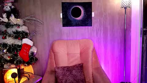 Snapshot of victoriabathory chatting on December 5, 2025, 4:43 am Tory online show from December 5, 2025, 4:43 am