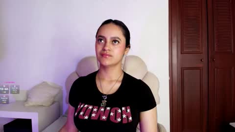 Snapshot of victoriablack_ chatting on February 19, 2025, 2:12 pm Victoria online show from February 19, 2025, 2:12 pm