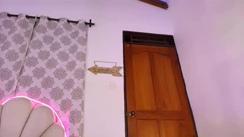 Snapshot of victoriablack_ chatting on March 11, 2025, 10:31 pm Victoria online show from March 11, 2025, 10:31 pm