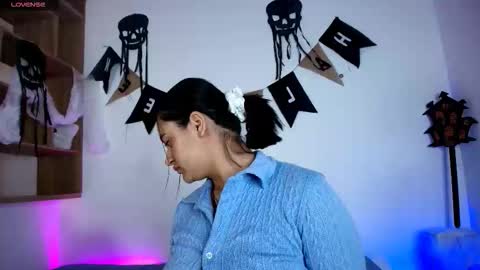 Snapshot of victoriablack_ chatting on October 11, 2025, 11:53 am Victoria online show from October 11, 2025, 11:53 am