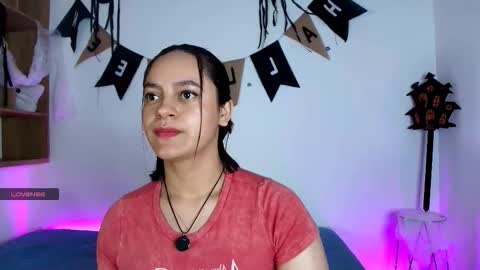 Snapshot of victoriablack_ chatting on October 13, 2025, 12:05 pm Victoria online show from October 13, 2025, 12:05 pm