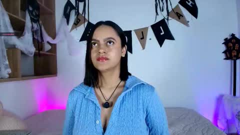 Snapshot of victoriablack_ chatting on October 28, 2025, 11:03 am Victoria online show from October 28, 2025, 11:03 am