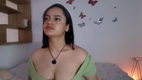 Snapshot of victoriablack_ chatting on November 26, 2025, 7:26 pm Victoria online show from November 26, 2025, 7:26 pm