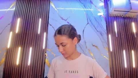 Snapshot of victoriaduarte chatting on May 30, 2026, 8:06 pm Victoria online show from May 30, 2026, 8:06 pm