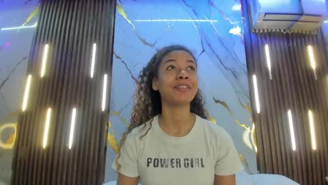 Snapshot of victoriaduarte chatting on June 5, 2026, 8:14 pm Victoria online show from June 5, 2026, 8:14 pm