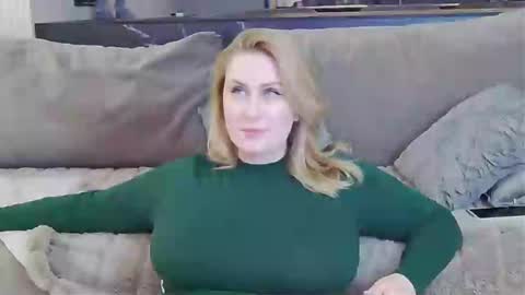 Snapshot of victoriafalls chatting on December 28, 2024, 1:49 pm Miss V online show from December 28, 2024, 1:49 pm