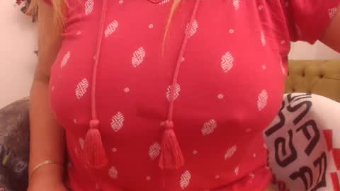 Snapshot of victoriagreyy chatting on February 3, 2025, 4:14 am victoriagreyy online show from February 3, 2025, 4:14 am