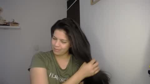 victorialg online show from September 16, 2025, 8:32 pm