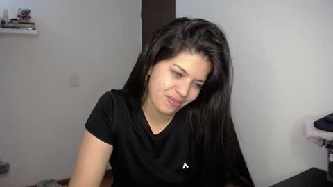 Snapshot of victorialg chatting on November 14, 2025, 9:24 pm victorialg online show from November 14, 2025, 9:24 pm