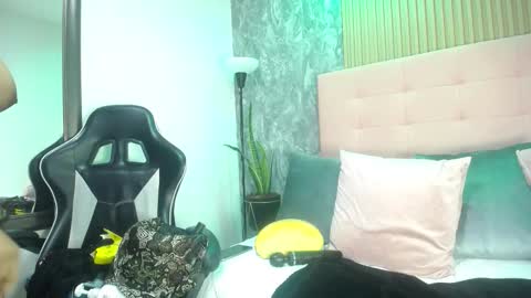 Snapshot of victoriamil1 chatting on November 21, 2025, 8:51 pm victoriamil1 online show from November 21, 2025, 8:51 pm