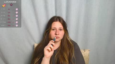 Snapshot of victoriassecrets_ chatting on September 26, 2025, 10:25 pm victoriassecrets_ online show from September 26, 2025, 10:25 pm